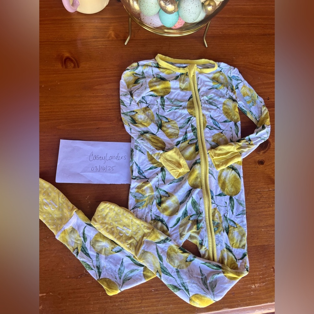 Posh Peanut Lemon Print Convertible Zippy